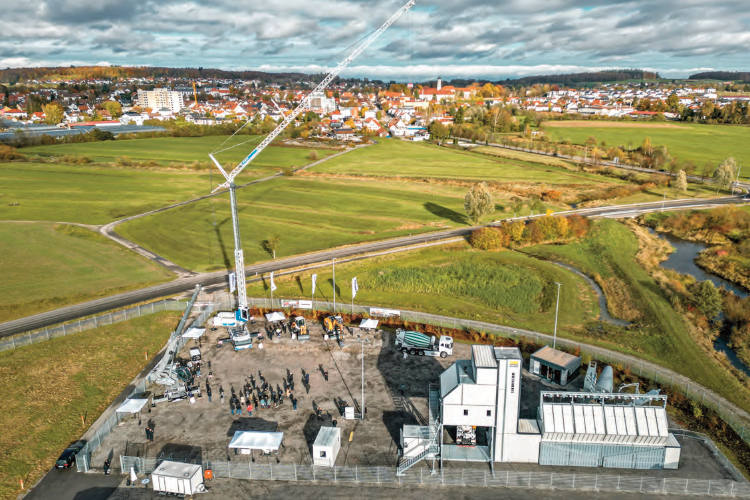 Recinto de la fábrica de Liebherr en el pueblo alemán de Bad Schussenried