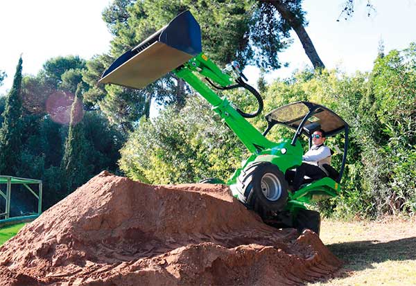 Maquinaria Avant y Riversa