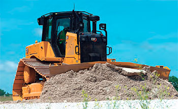 El Cat D6XE es el primer dózer del mundo con transmisión eléctrica de alta velocidad que ofrece una eficiencia del combustible hasta un 35% mejor que el modelo anterior.