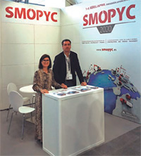 Arancha Morquecho y Luis Fueyo, en el stand de Smopyc