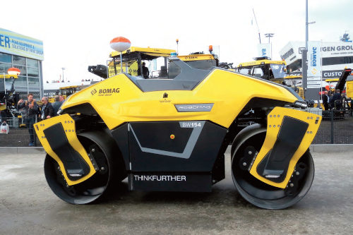 El compactador Robomag en su presentación oficial en la pasada feria Bauma’2019, en el stand de Bomag