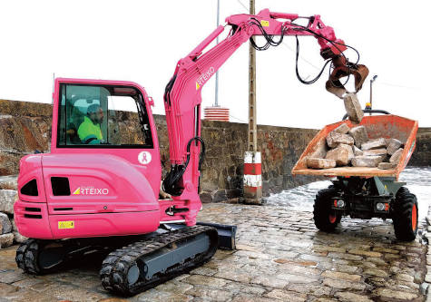 Talleres Arteixo tiñe de rosa Takeuchi