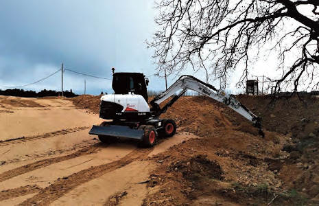 Excavadora de ruedas Bobcat E57W