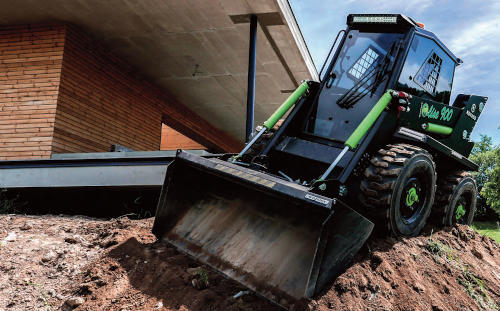 Minicargadora Elise 900