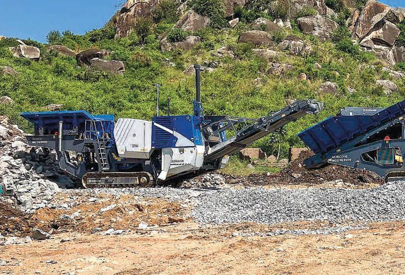 Kleemann procesando granito en Tanzania