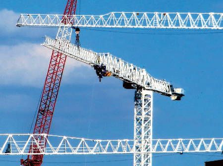 Las grúas torre de las obras del Bernabéu