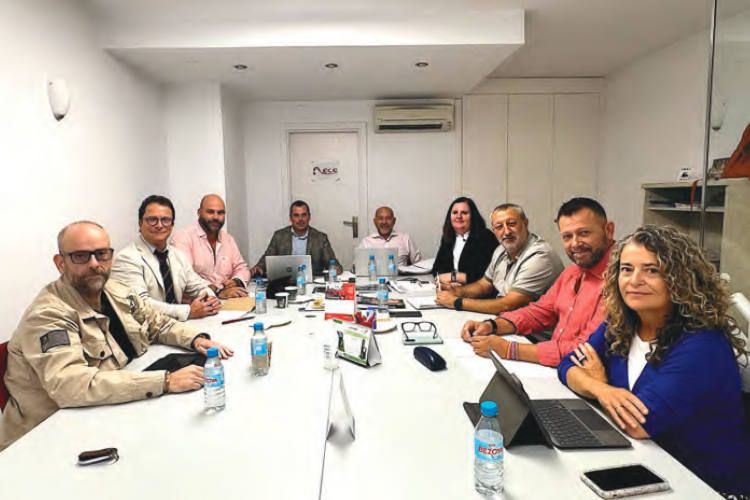 Junta Directiva de AECE, presidida por Luis Manuel de Sancha