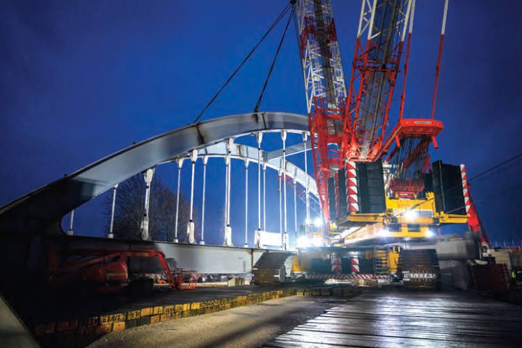 Titánica fuerza de la Tadano CC 68.1250-1