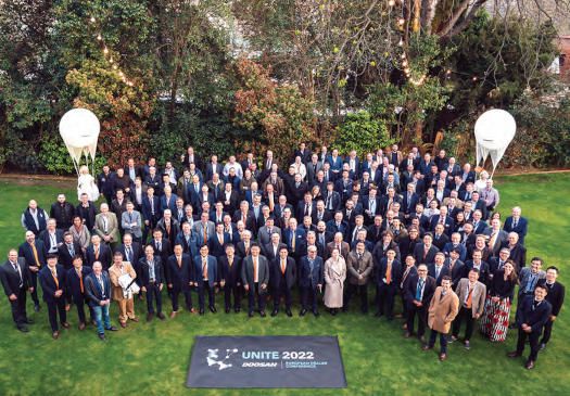 Unidos por la marca Doosan